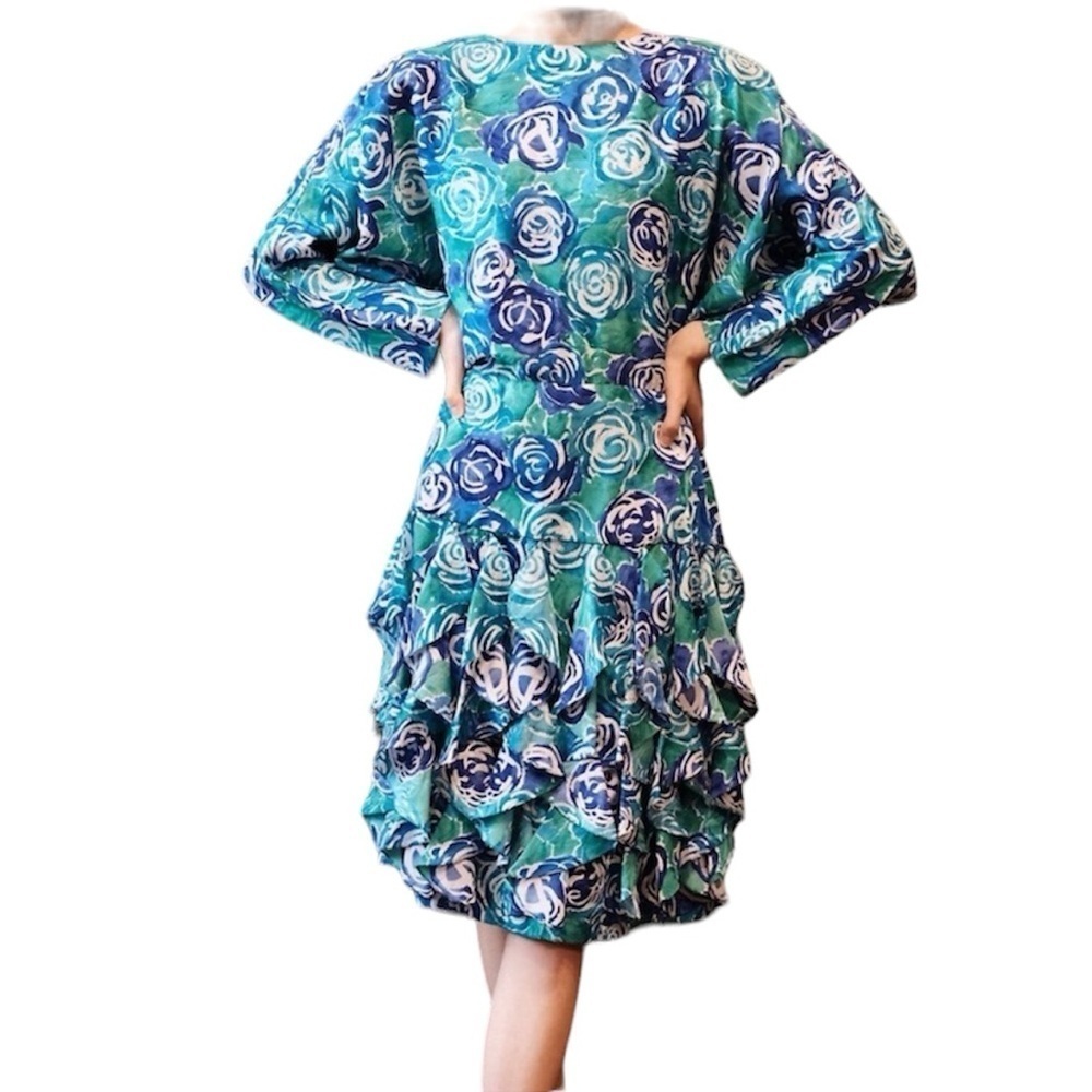 Vintage Papell Boutique bat sleeve print dress vintage‎ long sleeve ruffle